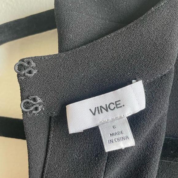 Vince. Sleeveless Silk Lined Shift Dress with Keyhole Back in Black Size 6 - Picture 9 of 10